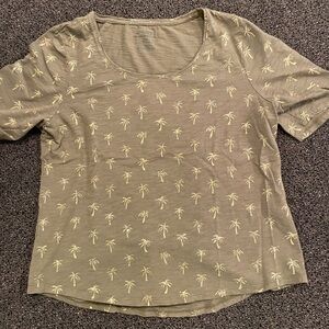 Chico’s Ultimate Tee T-Shirt, Size 1, Olive Green with Gold Palm Trees